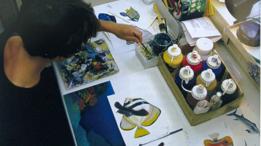 Uit de oude doos: Met potlood en acrylverf aan het werk aan de allereerste Ocean-bebording.